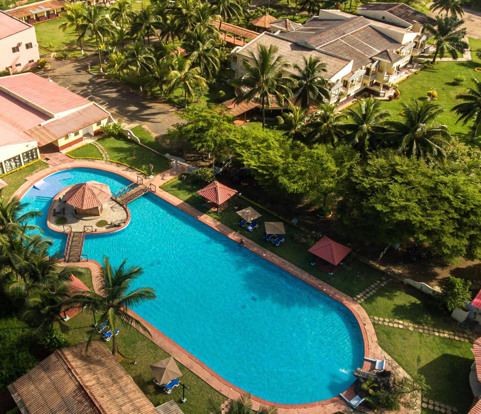 Hotel Praia サントメ エクステリア 写真