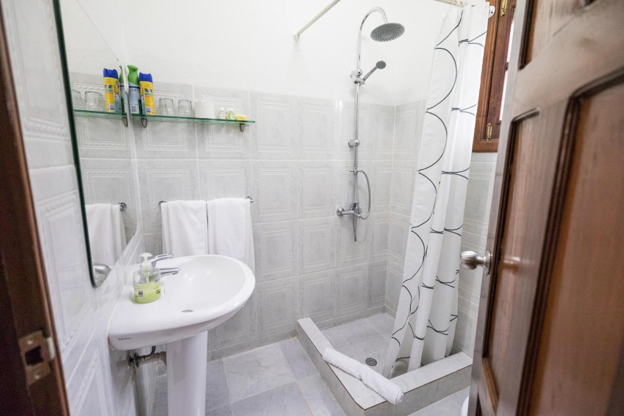 Hotel Praia サントメ エクステリア 写真